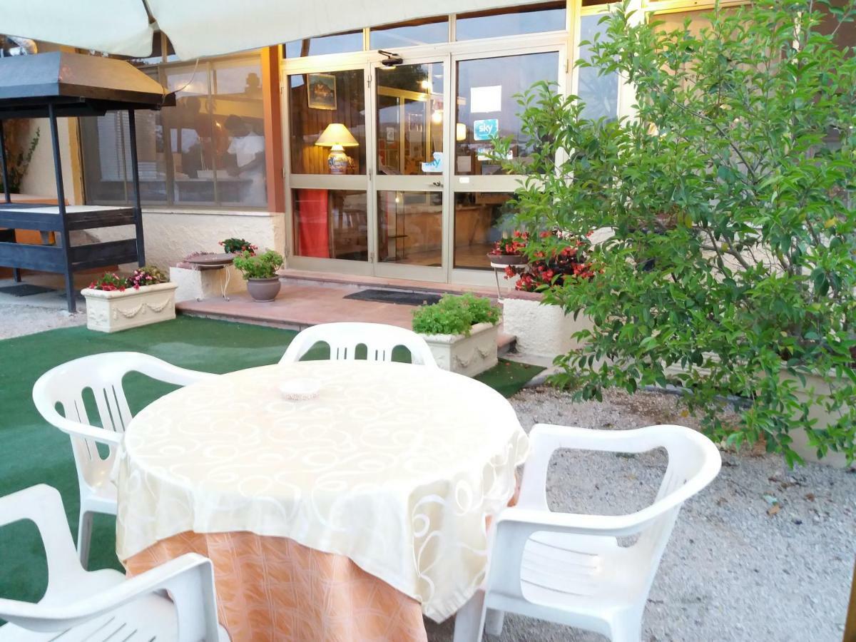 Il Piccolo Nido Bed & Breakfast Borgo Montenero Exterior foto