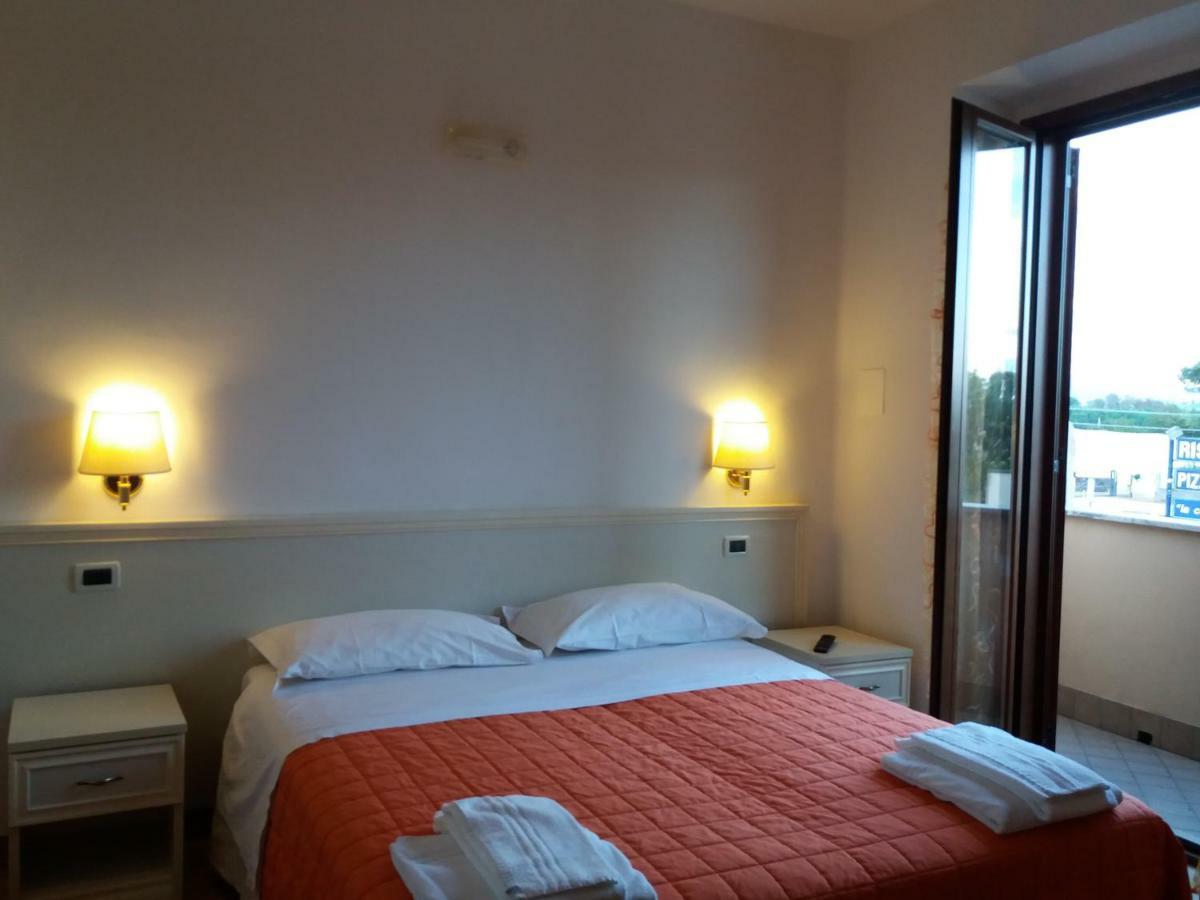Il Piccolo Nido Bed & Breakfast Borgo Montenero Exterior foto