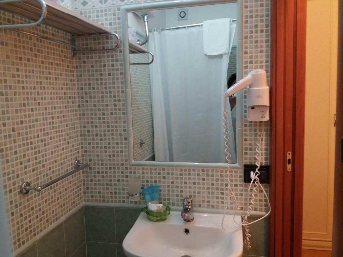 Il Piccolo Nido Bed & Breakfast Borgo Montenero Exterior foto