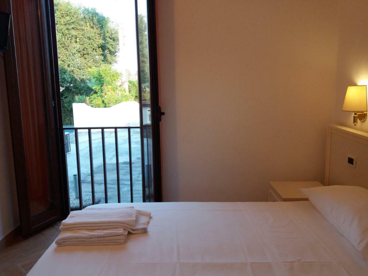 Il Piccolo Nido Bed & Breakfast Borgo Montenero Exterior foto